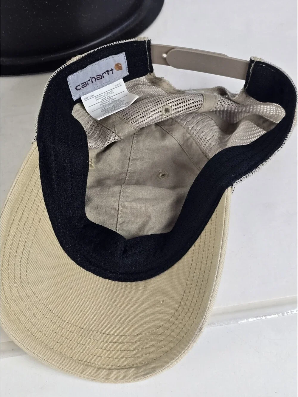 Carhartt mesh snapback